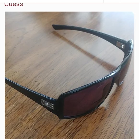 Guess Sunglasses w. readers +2.00 case cloth excellent - Picture 4 of 5